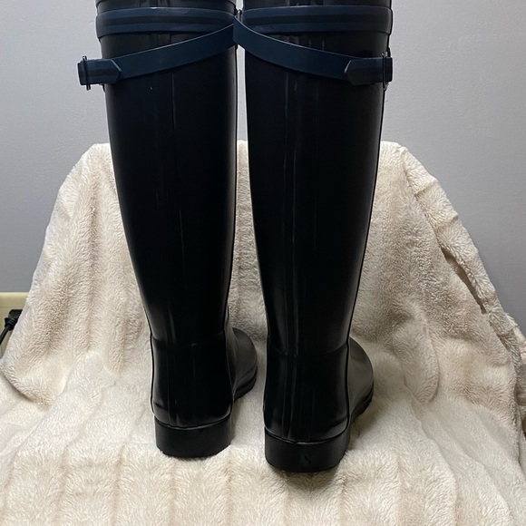 Hunter Wellies Flat Black Rain Boots adjustable strap at top size 9 With Box - Picture 10 of 10